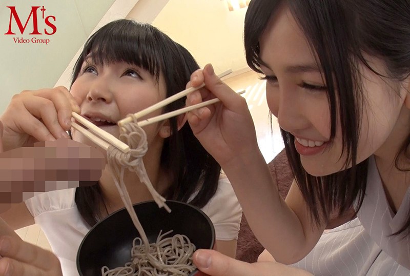 【FANZAオリジナル動画】食ザー咀嚼レズバイキング！！ 浅田結梨 小野寺梨紗の画像 103